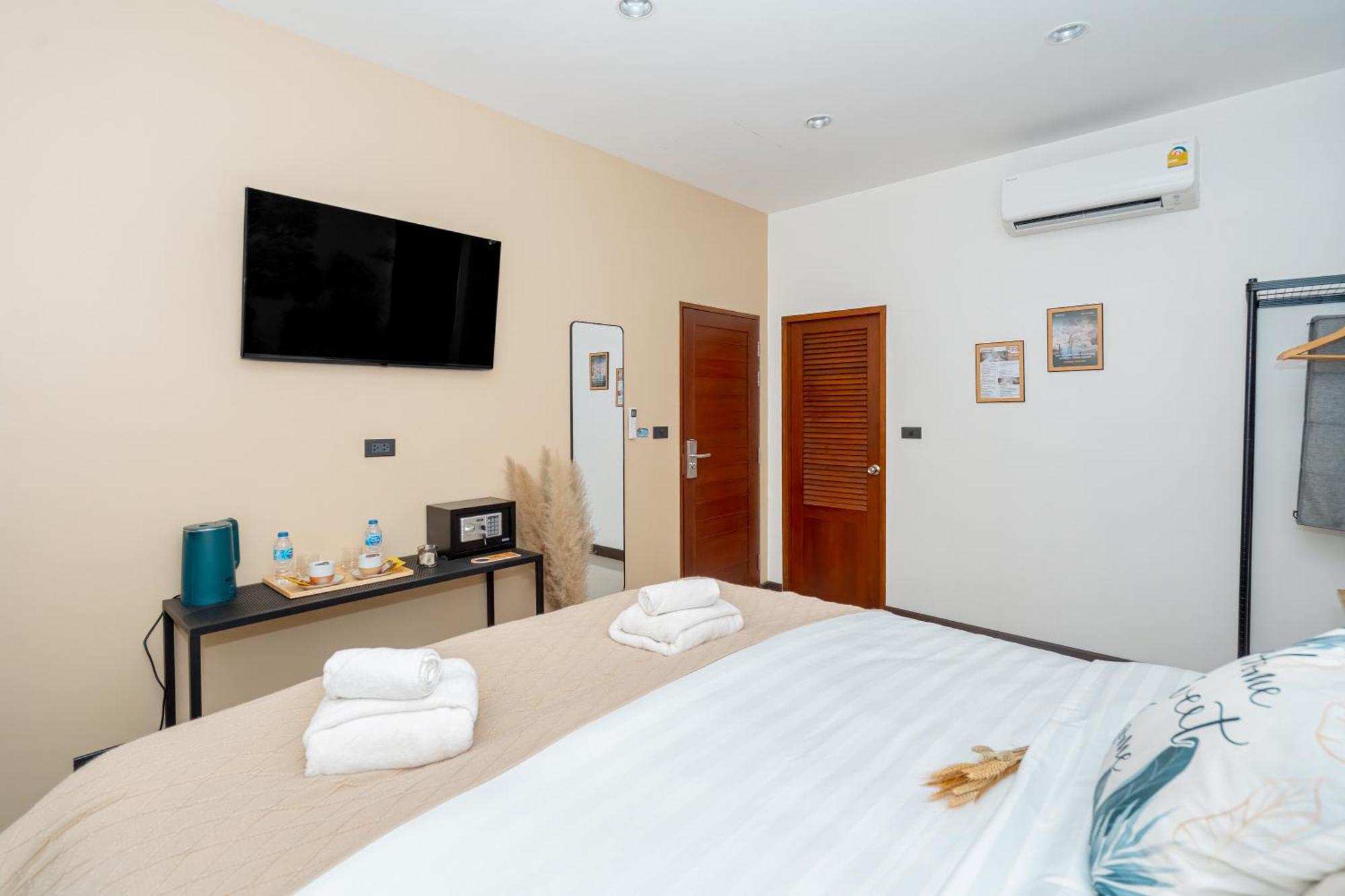 Mitsu Guesthouse Karon Extérieur photo
