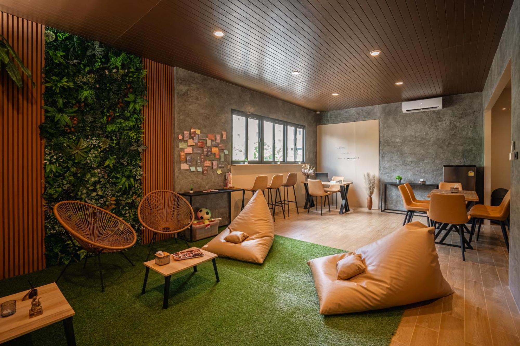 Mitsu Guesthouse Karon Extérieur photo